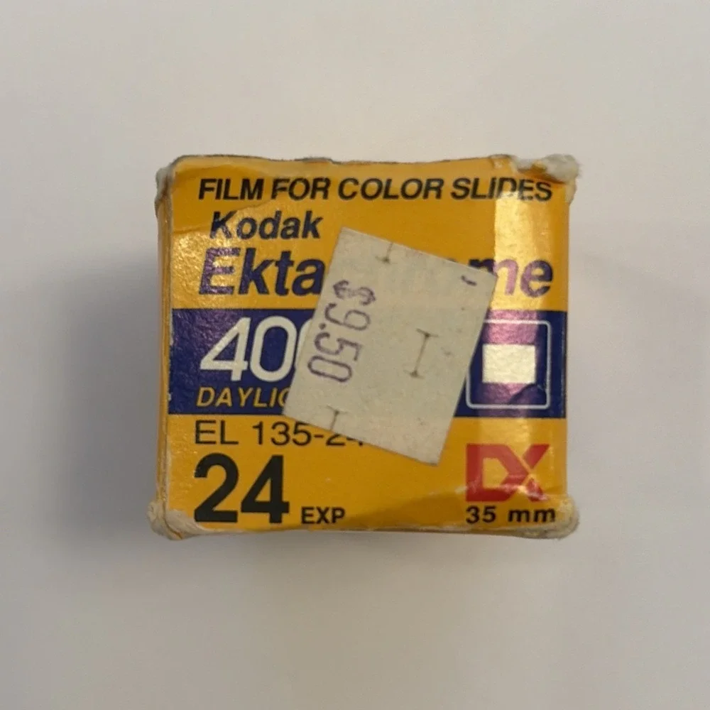 Kodak Ektachrome 400 35mm Slide Film 24 Exp, 11/1989 Expired Vintage RARE